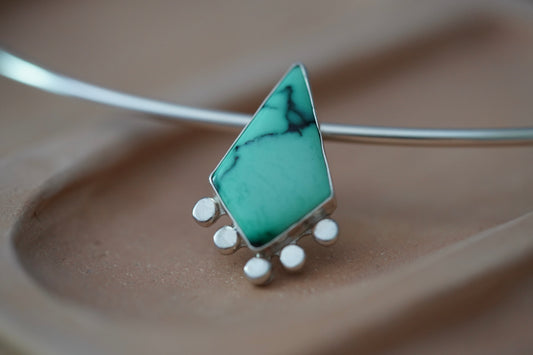 Emerald Rose Neck Cuff